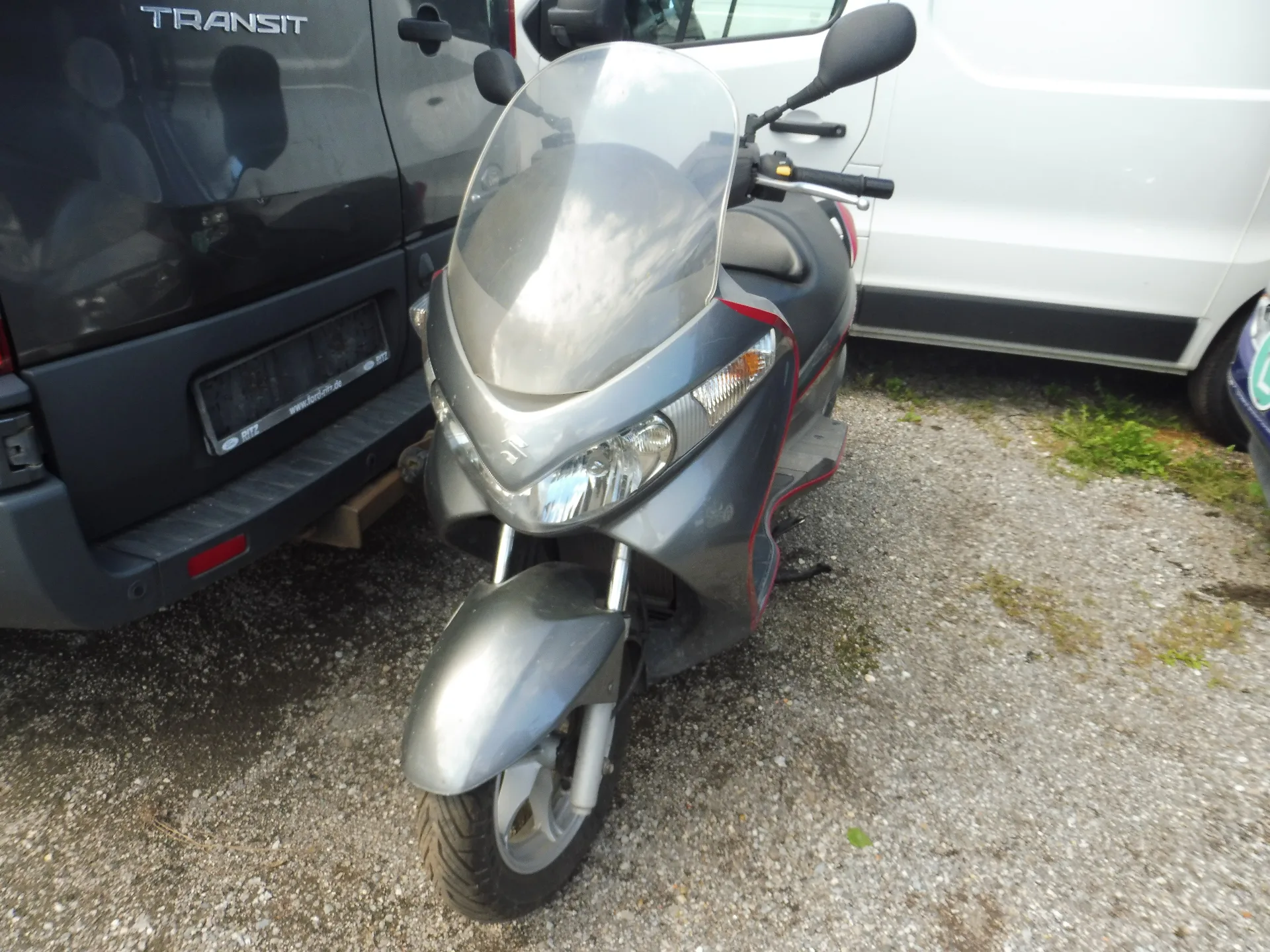 Suzuki Burgman UH 200